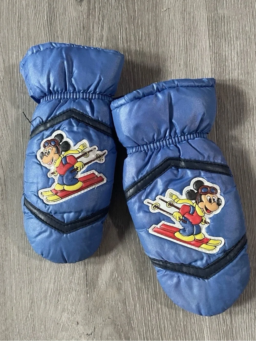 Walt Disney Productions Mickey Mouse Skiing Mittens Blue Kids Retro 80s Vintage